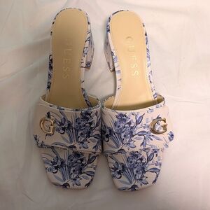 GUESS Blue Floral Slip-On Mules with Gold Logo Accent Sz 10 Heels